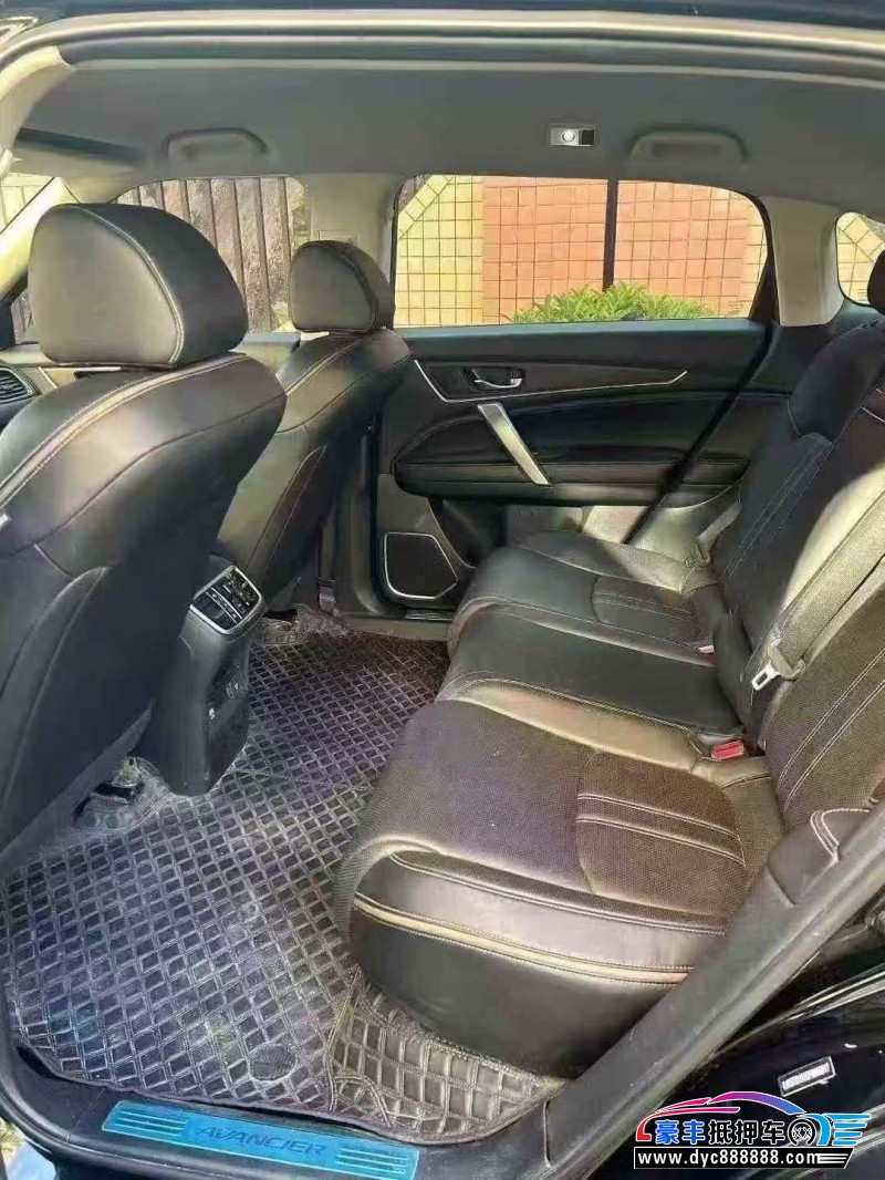 22年本田冠道轿车抵押车出售