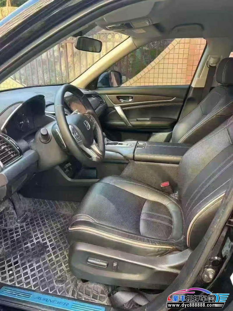 22年本田冠道轿车抵押车出售