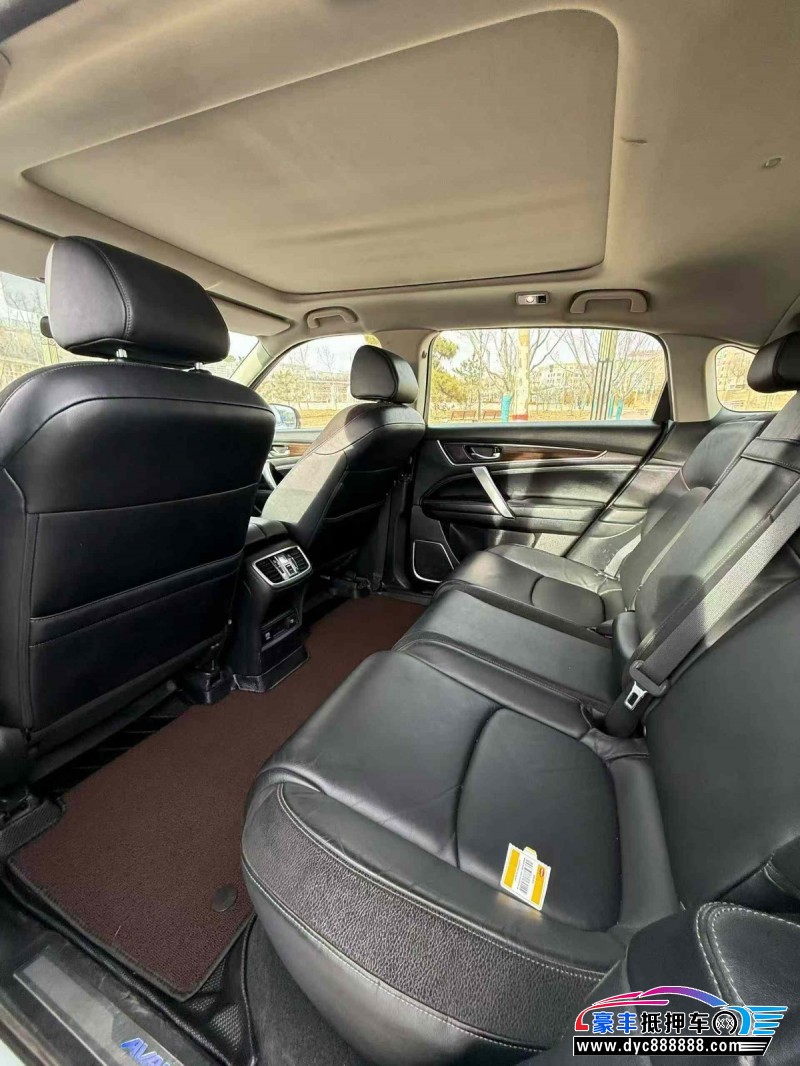 17年本田冠道轿车抵押车出售