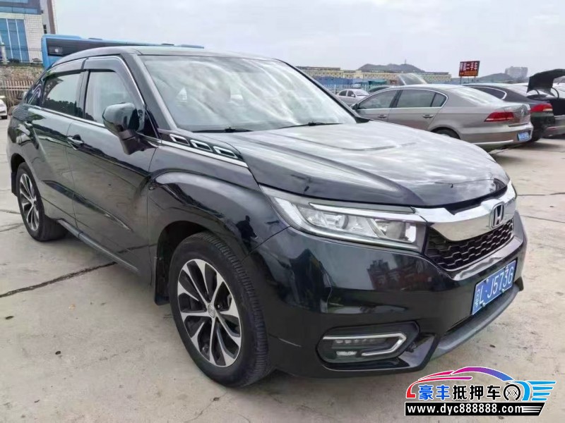 17年本田冠道轿车抵押车出售