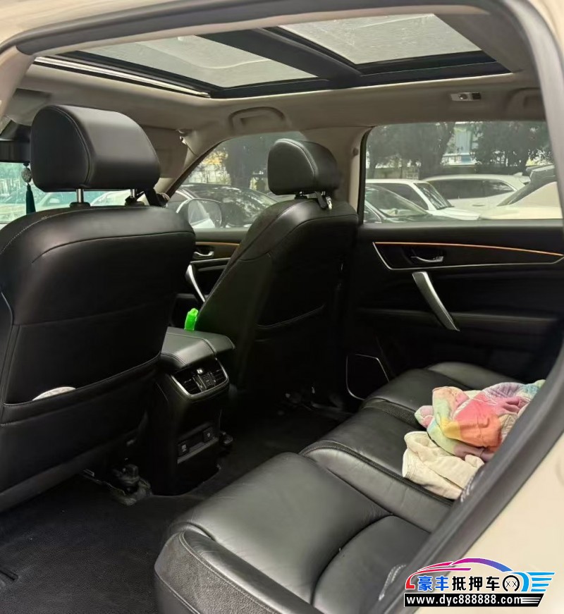 20年本田冠道轿车抵押车出售