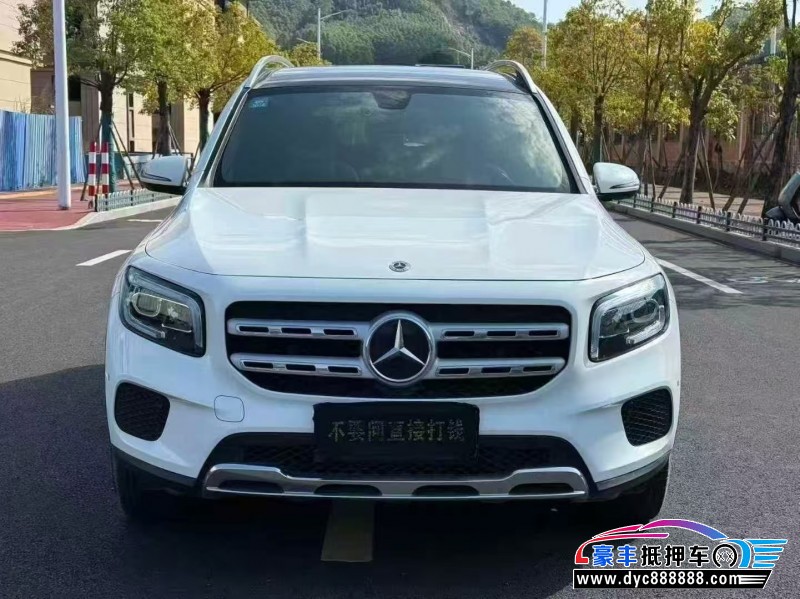 抵押车出售21年奔驰GLB轿车