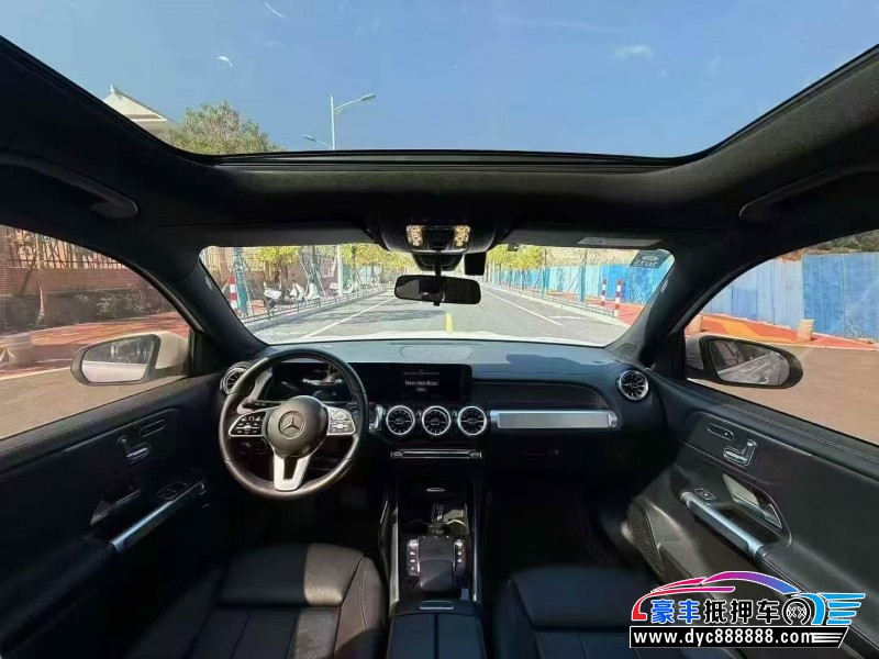 21年奔驰GLB轿车抵押车出售