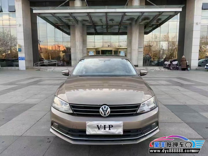 抵押车出售17年大众速腾轿车