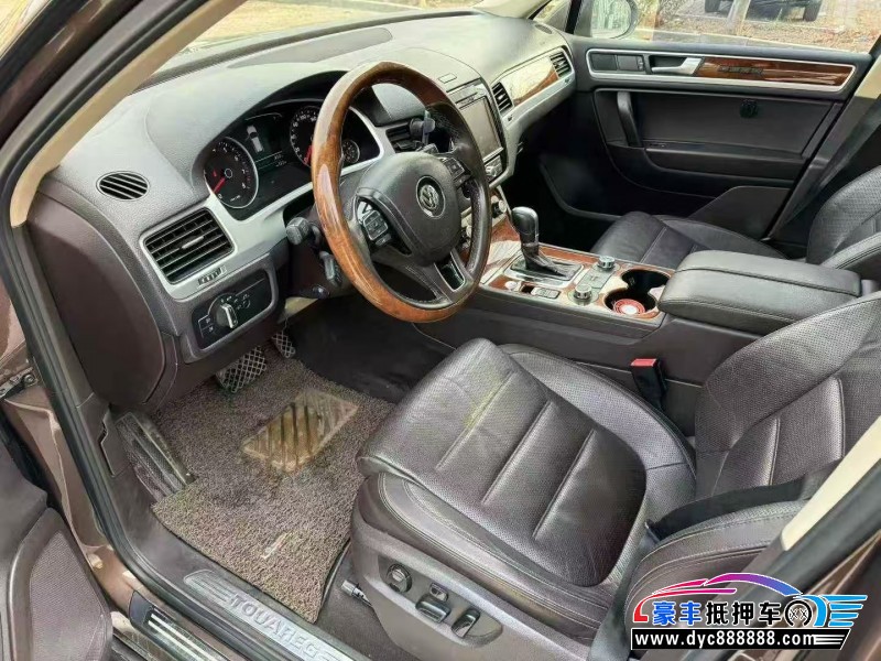 12年大众途锐SUV抵押车出售