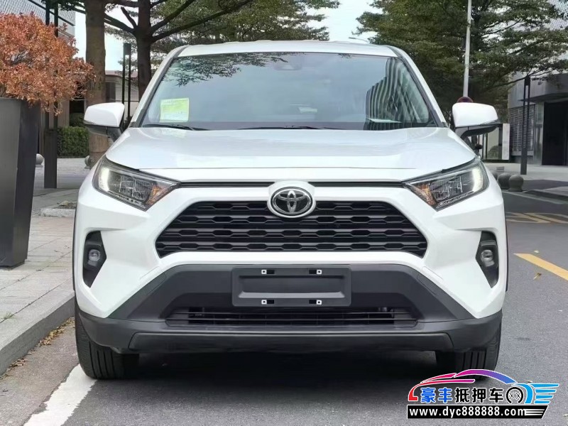 抵押车出售24年丰田RAV4轿车
