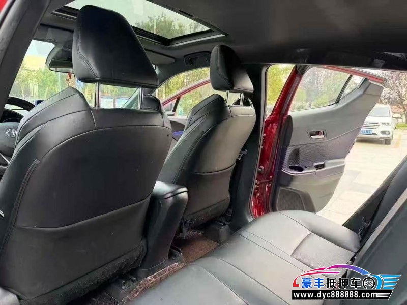 21年丰田C-HR轿车抵押车出售