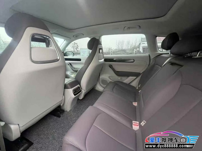 23年零跑C11轿车抵押车出售