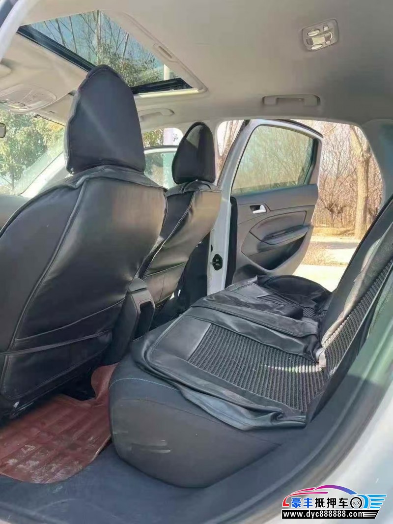 18年标致308轿车抵押车出售