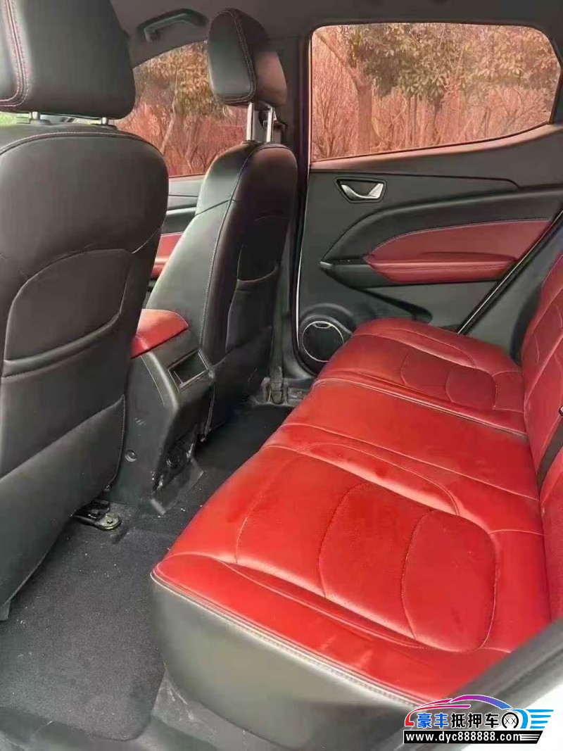 21年东风风光500轿车抵押车出售