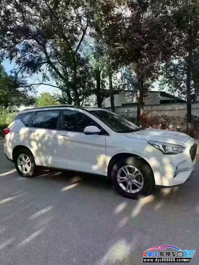 18年长城M6轿车抵押车出售