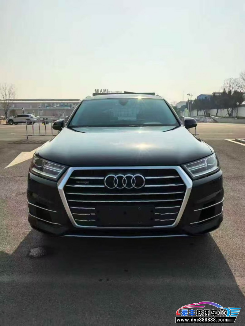 抵押车出售17年奥迪Q7轿车