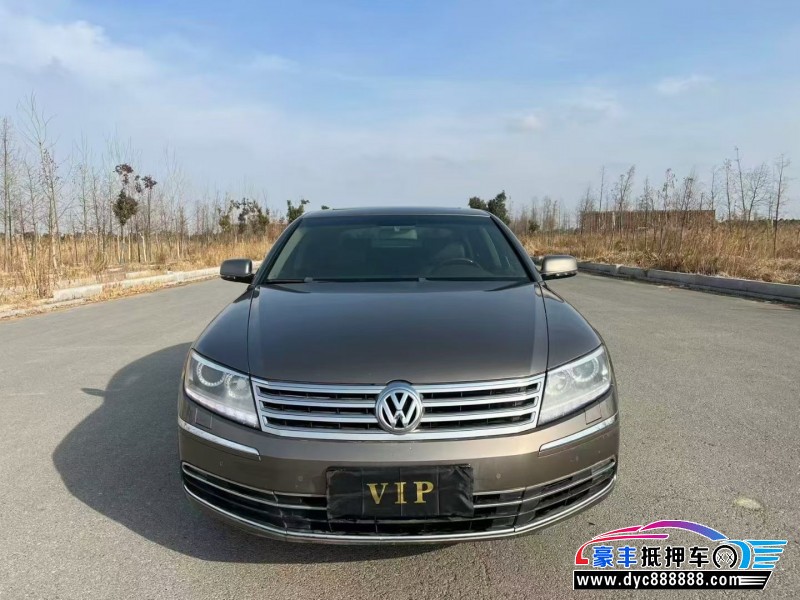 抵押车出售18年大众辉腾轿车