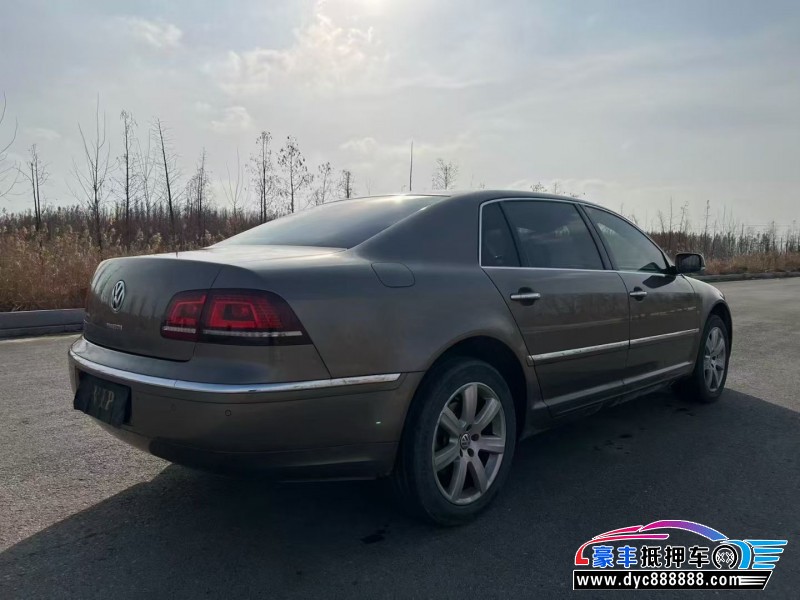 18年大众辉腾轿车抵押车出售