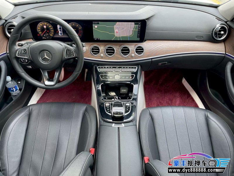 17年奔驰E轿车抵押车出售