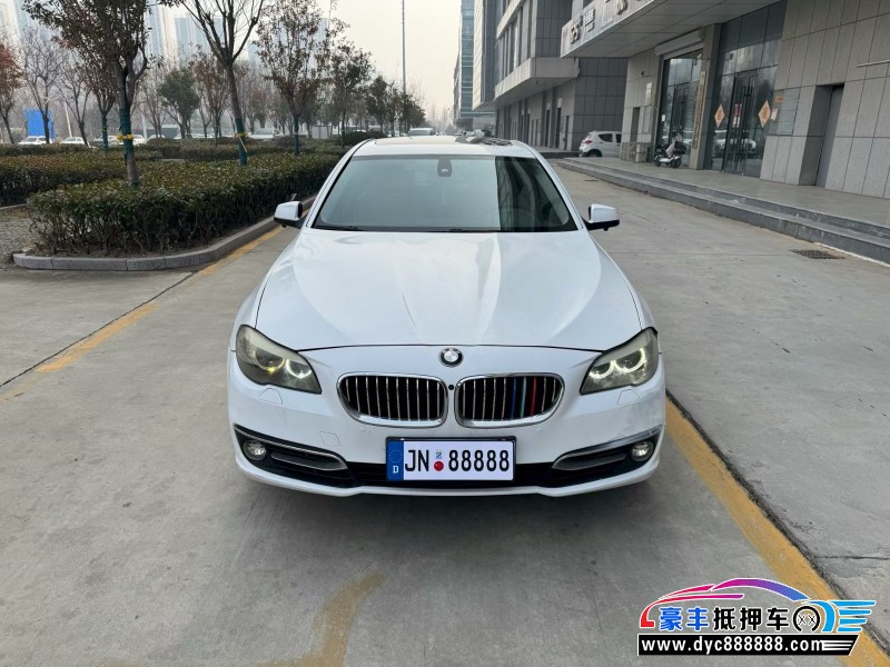 抵押车出售12年宝马5系轿车