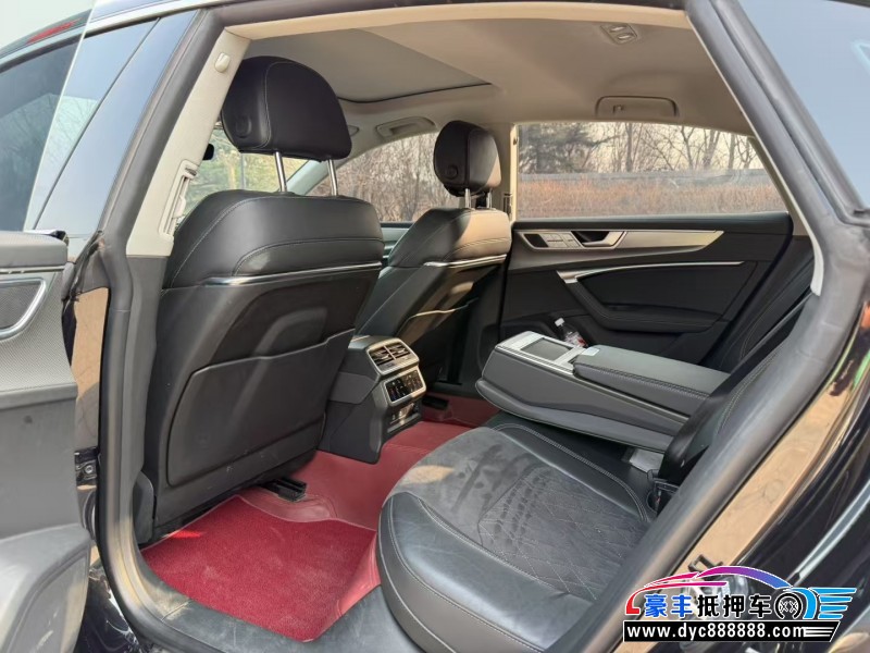 25年奥迪A7轿车抵押车出售