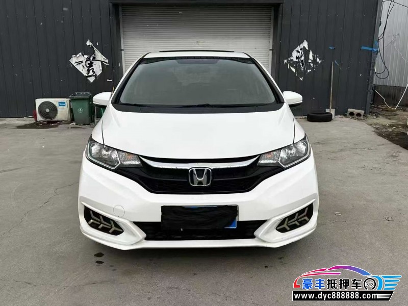 抵押车出售19年本田飞度轿车