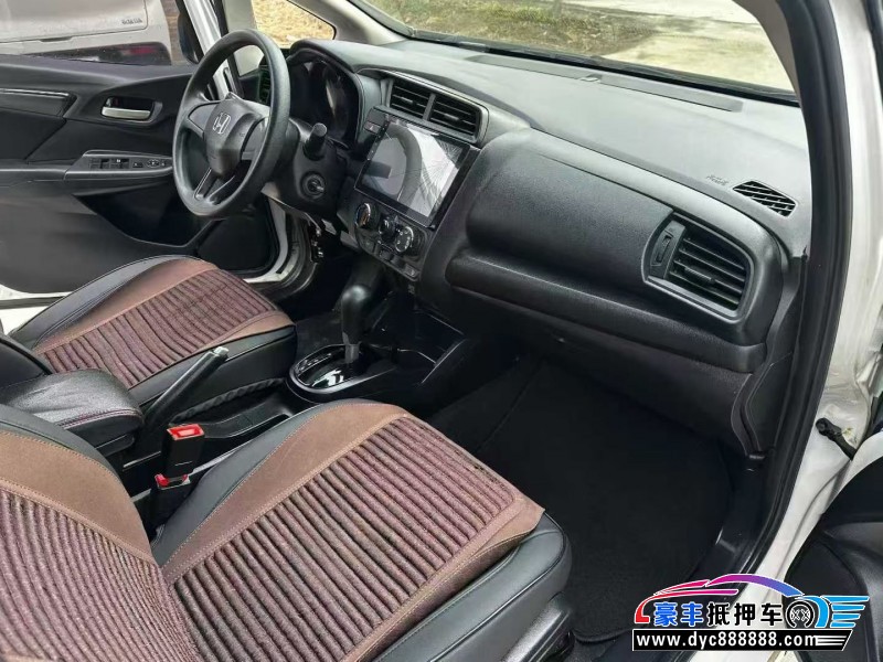 19年本田飞度轿车抵押车出售