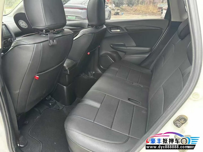 19年本田飞度轿车抵押车出售