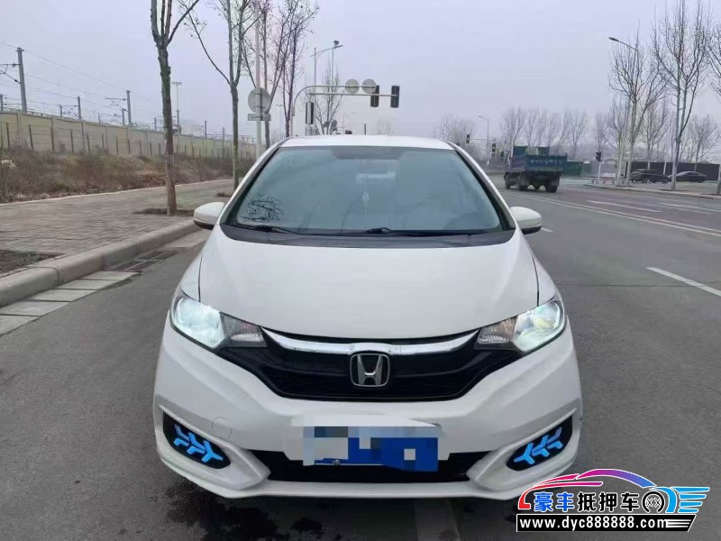 抵押车出售18年本田飞度轿车