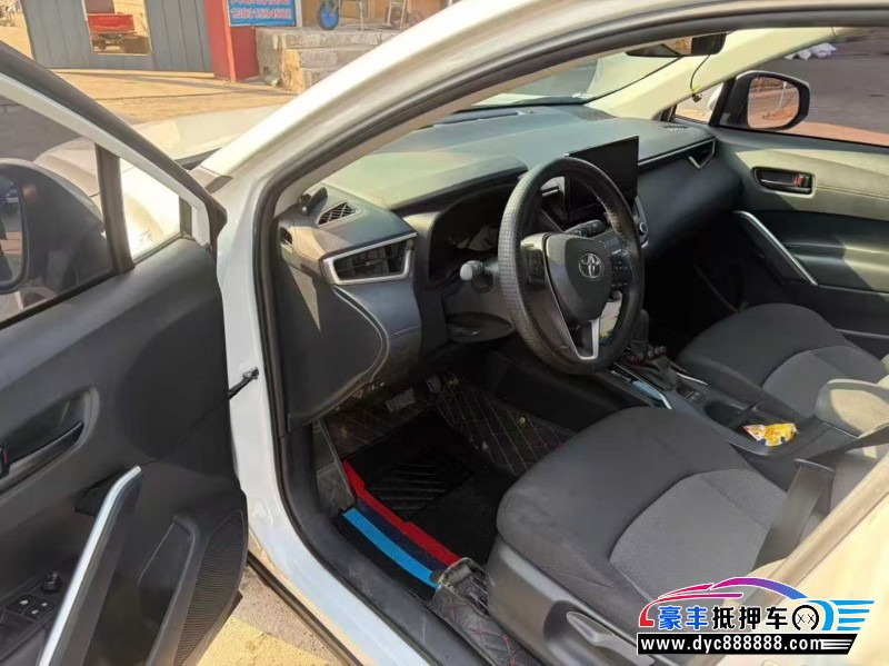 23年丰田锋兰达轿车抵押车出售