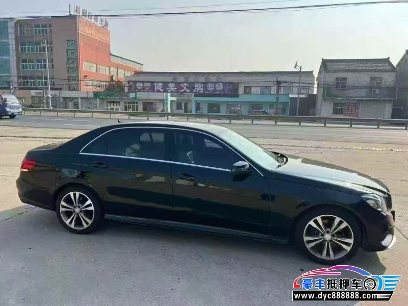 16年奔驰E轿车抵押车出售