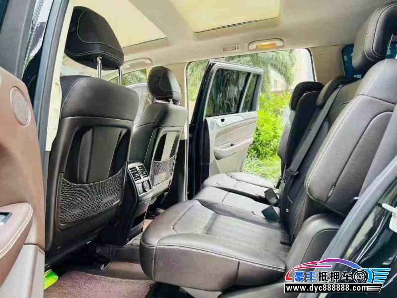 17年奔驰GLS轿车抵押车出售