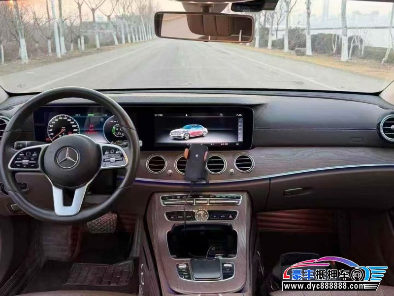 19年奔驰E轿车抵押车出售