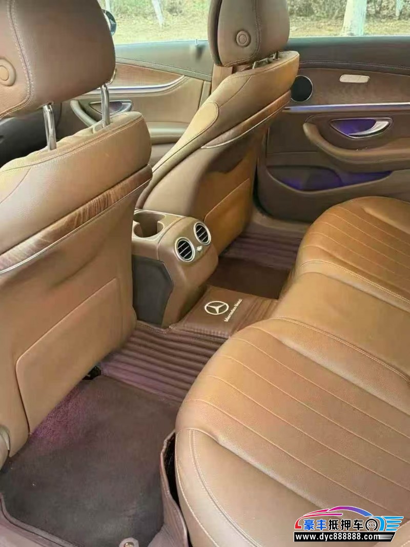 19年奔驰E轿车抵押车出售