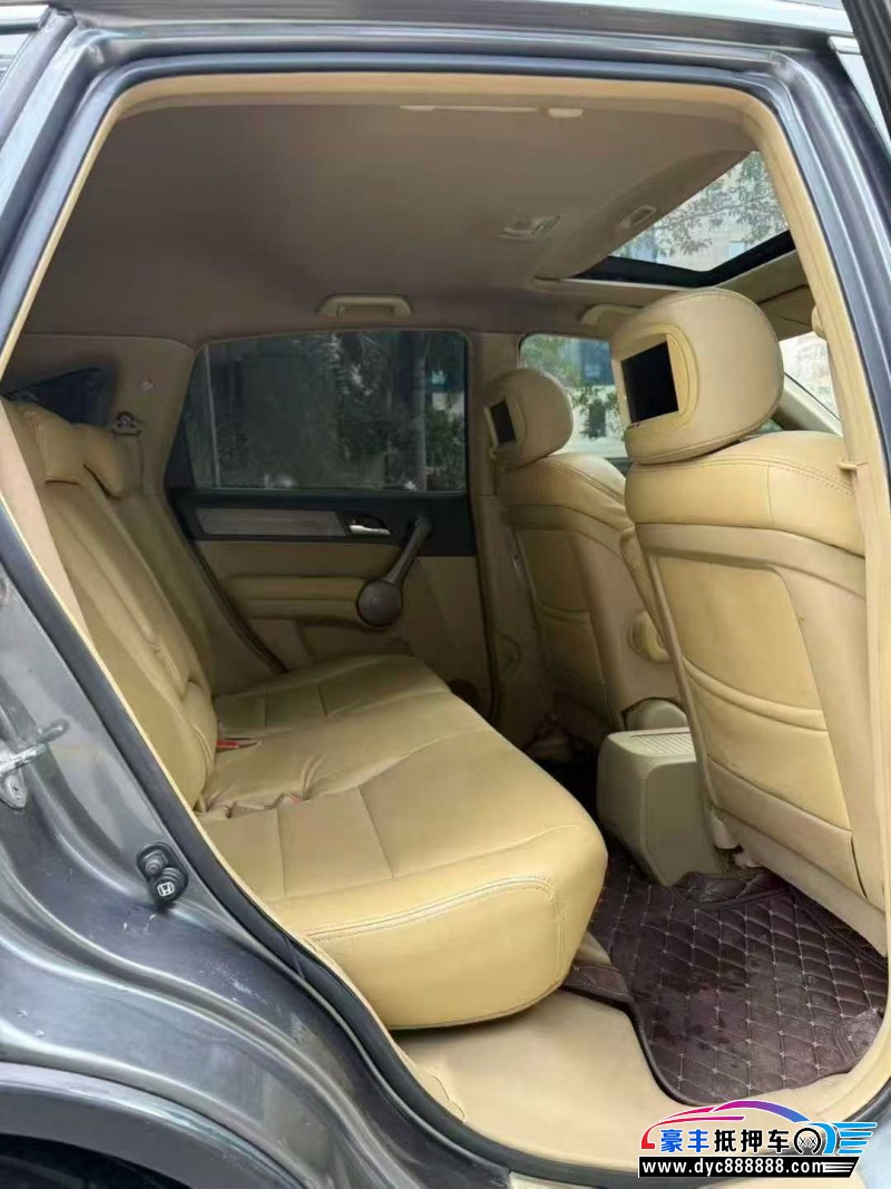 10年本田CR-V轿车抵押车出售