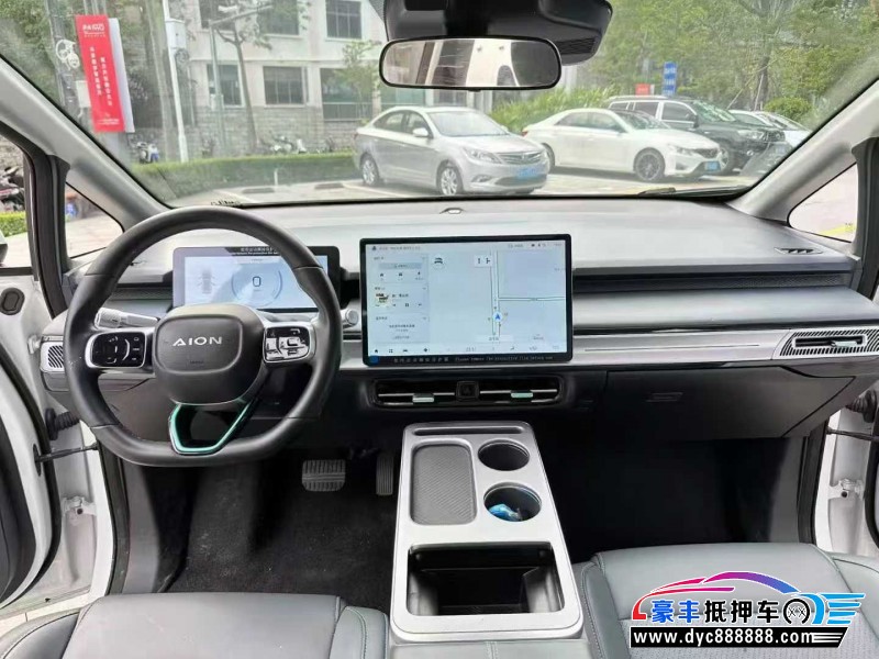 24年埃安Y70轿车抵押车出售