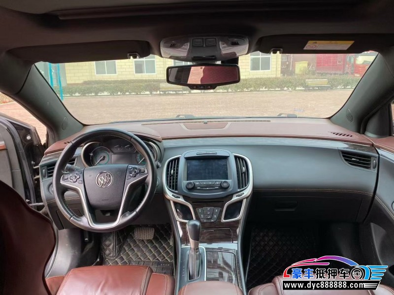 15年别克君越轿车抵押车出售