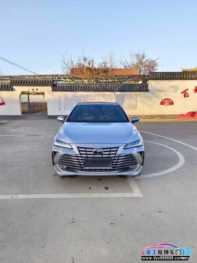 抵押车出售24年丰田亚洲龙轿车
