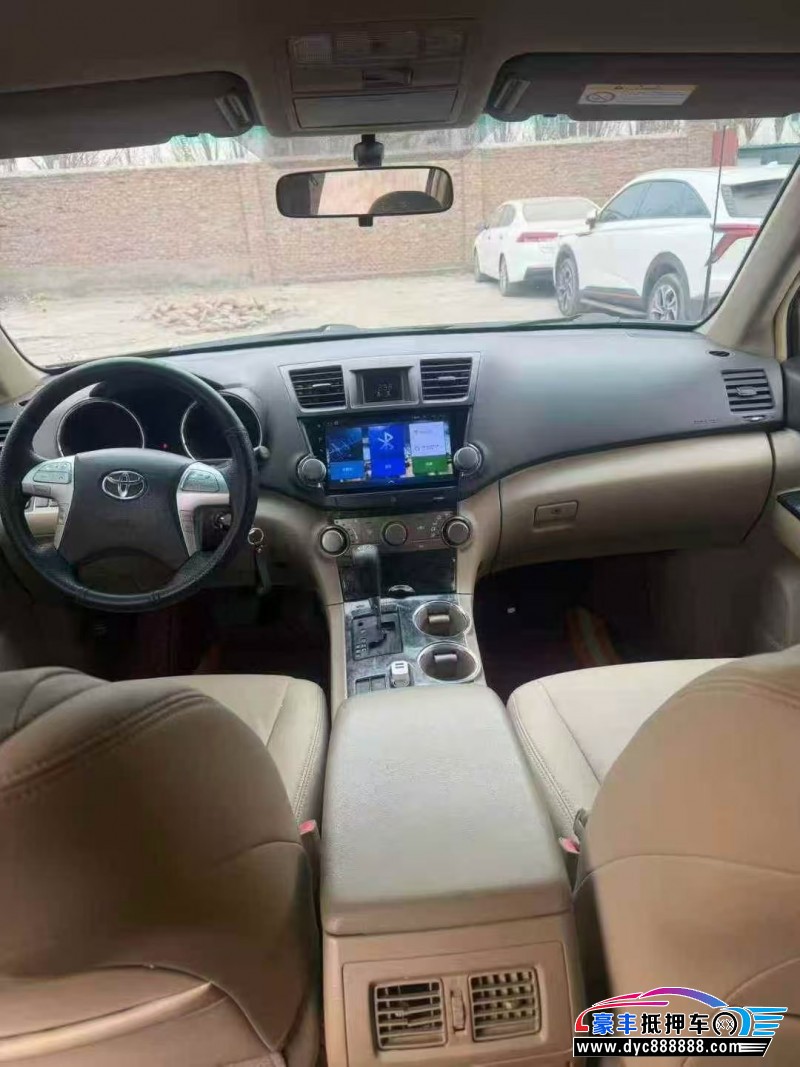 14年丰田汉兰达轿车抵押车出售