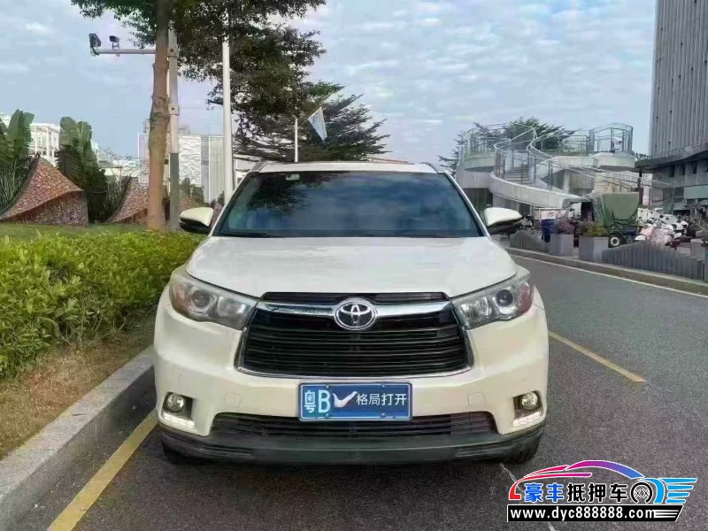 抵押车出售17年丰田汉兰达轿车