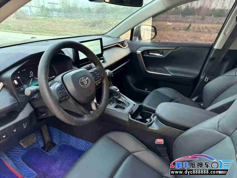 24年丰田威兰达轿车抵押车出售