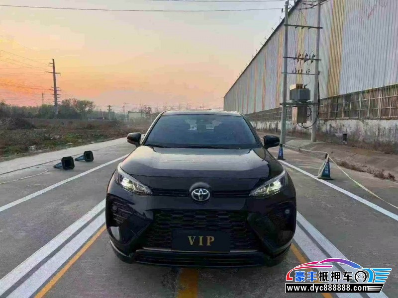 抵押车出售24年丰田威兰达轿车