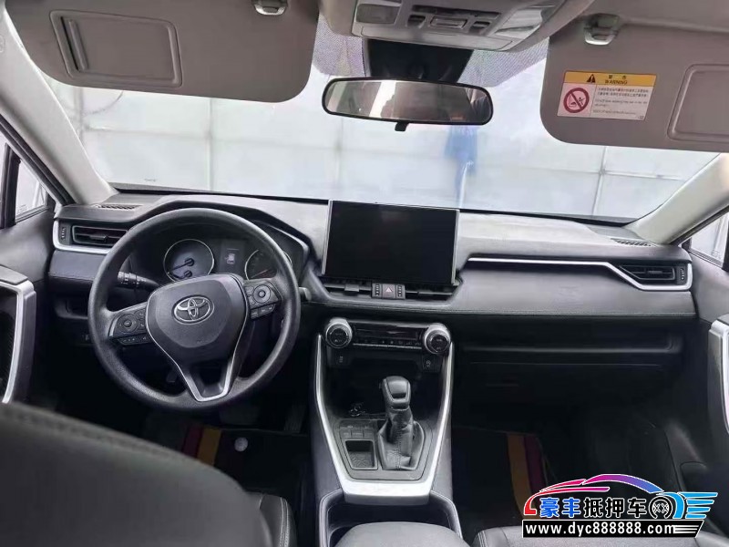 21年丰田威兰达轿车抵押车出售