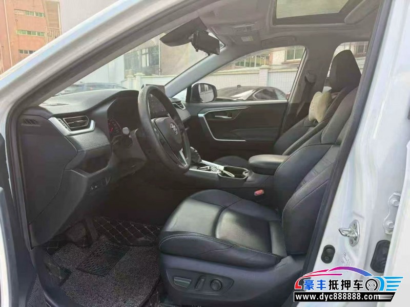 20年丰田威兰达轿车抵押车出售