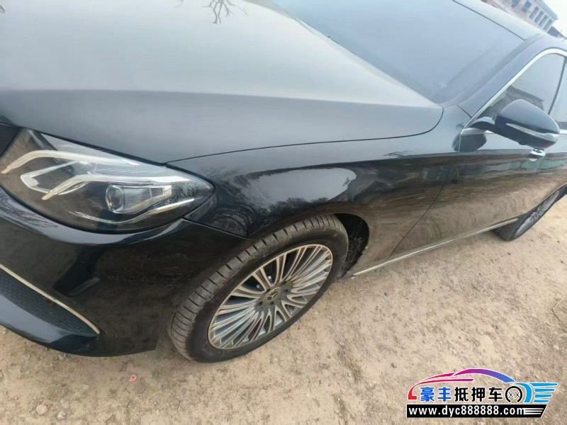 20年奔驰E轿车抵押车出售