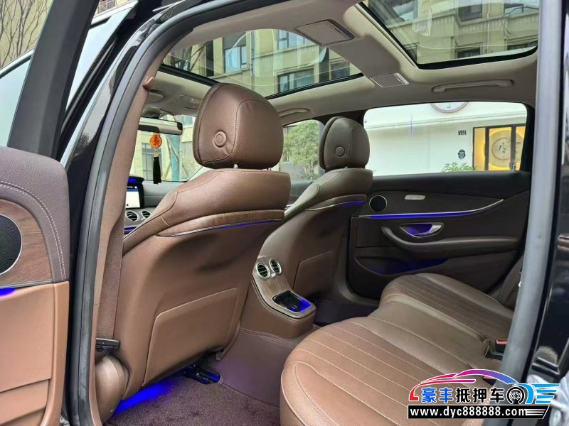 20年奔驰E轿车抵押车出售