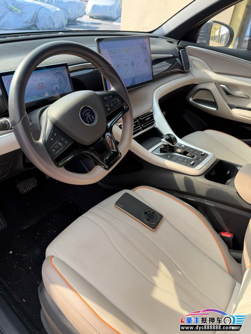 24年比亚迪宋轿车抵押车出售