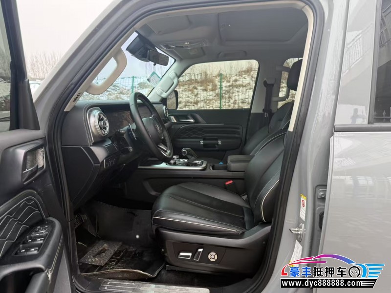 24年WEY坦克300轿车抵押车出售