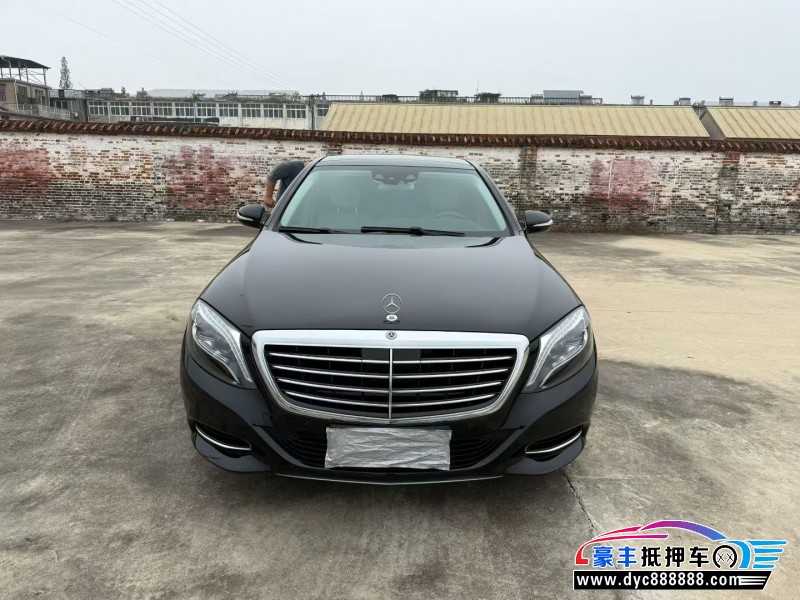 抵押车出售17年奔驰S轿车