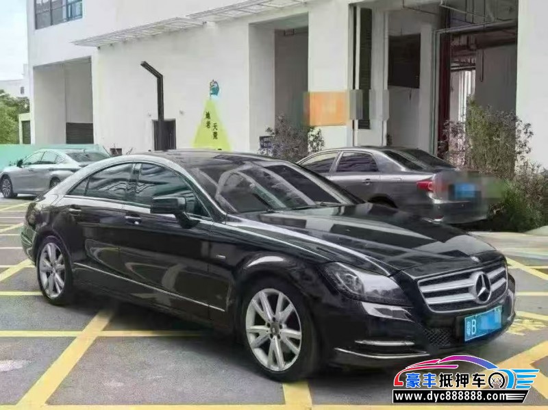 13年奔驰CLS轿车抵押车出售