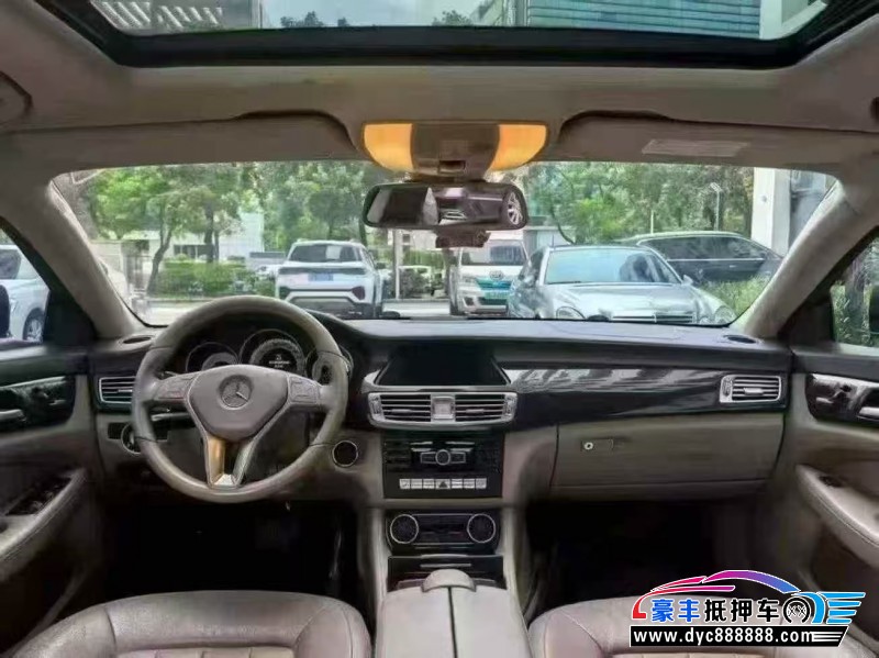 13年奔驰CLS轿车抵押车出售