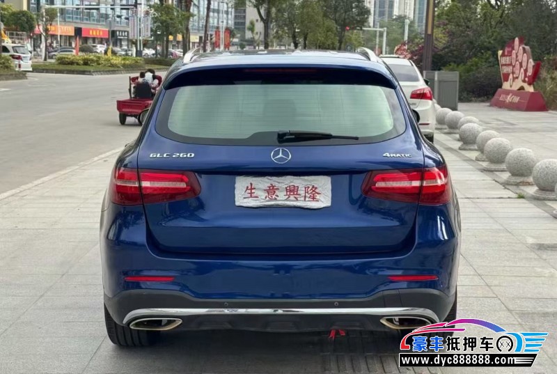 17年奔驰GLC轿车抵押车出售