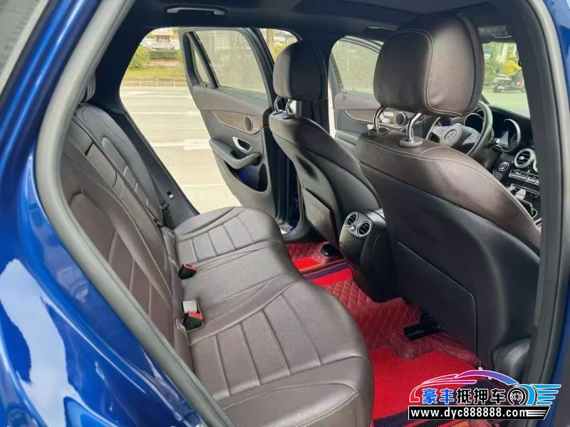 17年奔驰GLC轿车抵押车出售