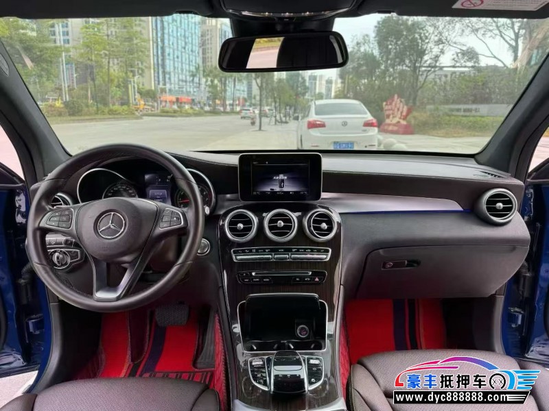17年奔驰GLC轿车抵押车出售